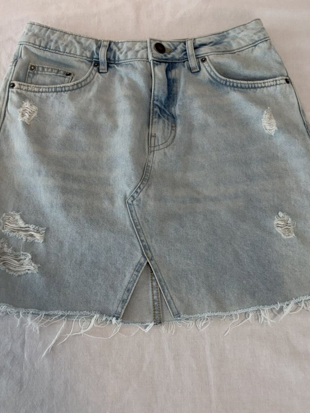 H&M Divided Denim Mini Skirt 6 Light Wash Distressed Raw Hem Slit